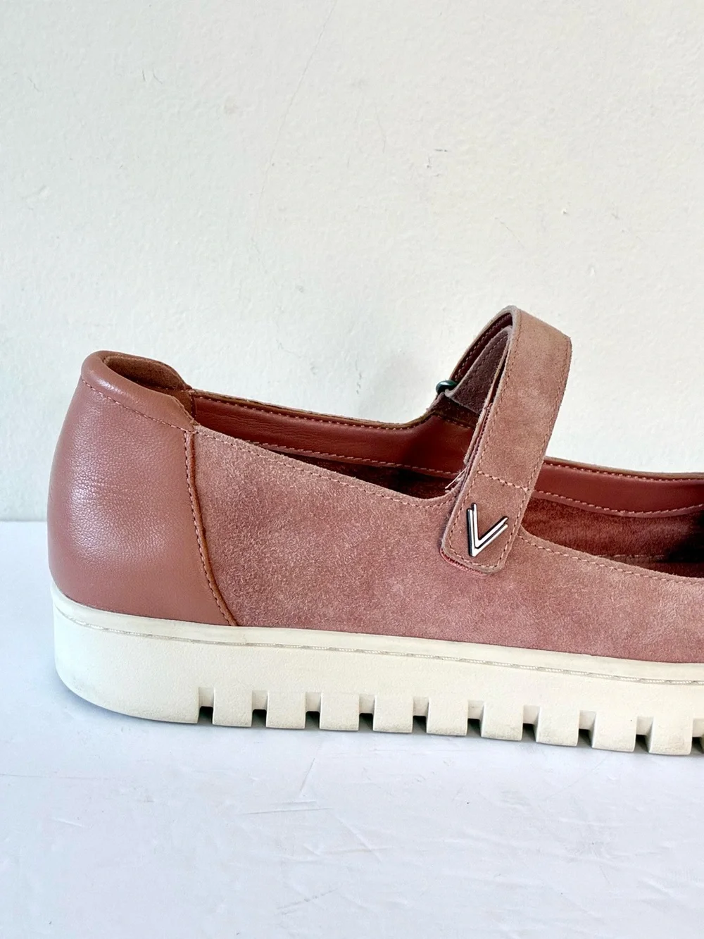 Vionic uptown mary